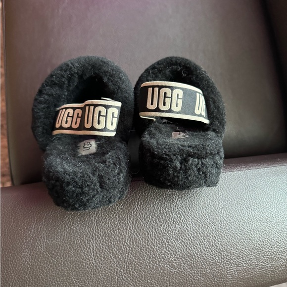 UGG Fluff Yea Slippers - Picture 5 of 7
